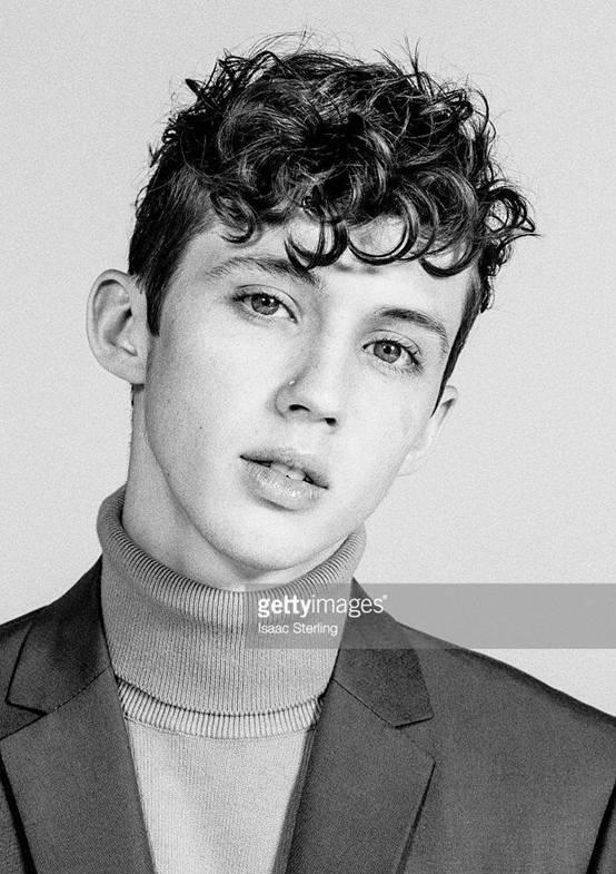 细数戳爷, 小K那些颜值高到不行的欧美出柜明