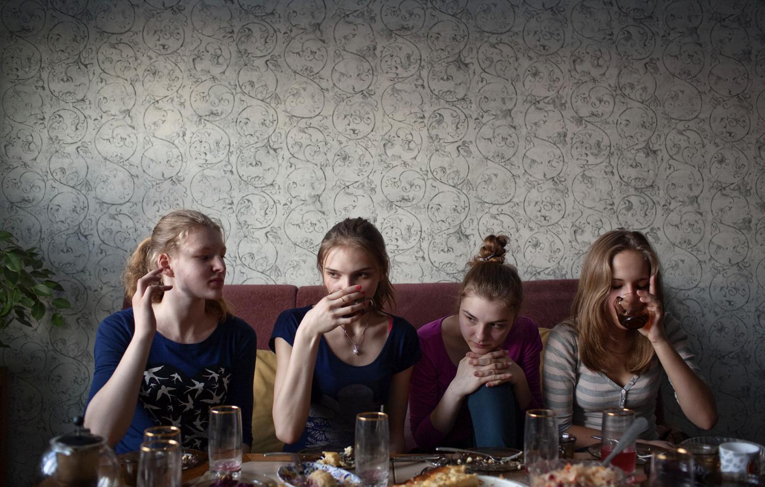 俄罗斯美女泛滥, 女多男少愁嫁, 做模特是脱单最