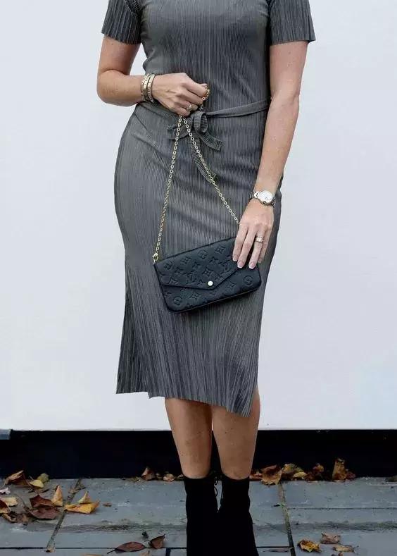 LV三合一钱包真伪对比,仅需10秒钟,让你一眼辨