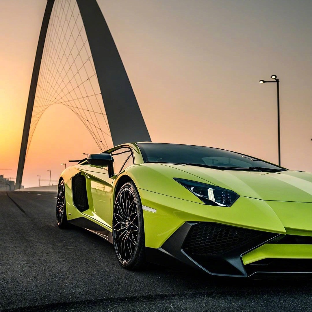 兰博基尼Aventador SV,一头绿蛮牛!