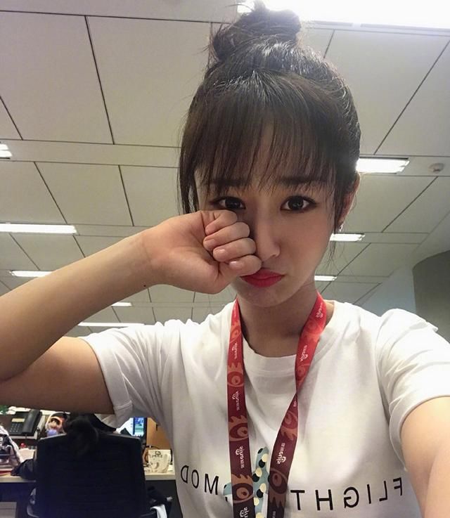 杨紫为拍《香蜜》瘦身18斤,瘦下来的杨紫美出