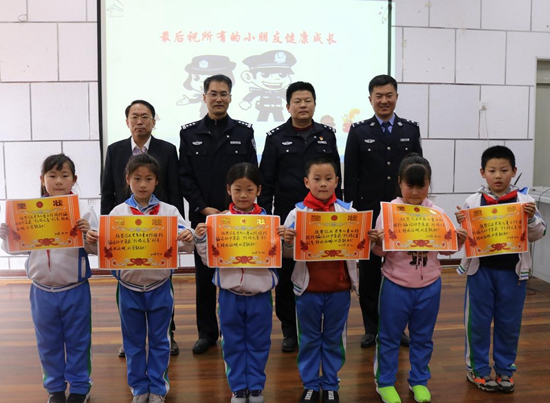 预防和制止违法犯罪行为 崂山公安深入校园开