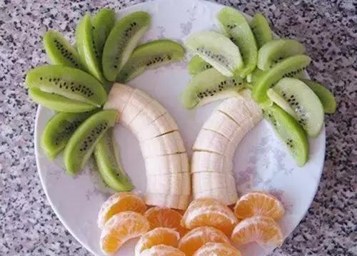 简单易学的卡通水果拼盘