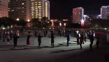 群魔乱舞,大妈的专属娱乐?这么想广场舞,你就out了