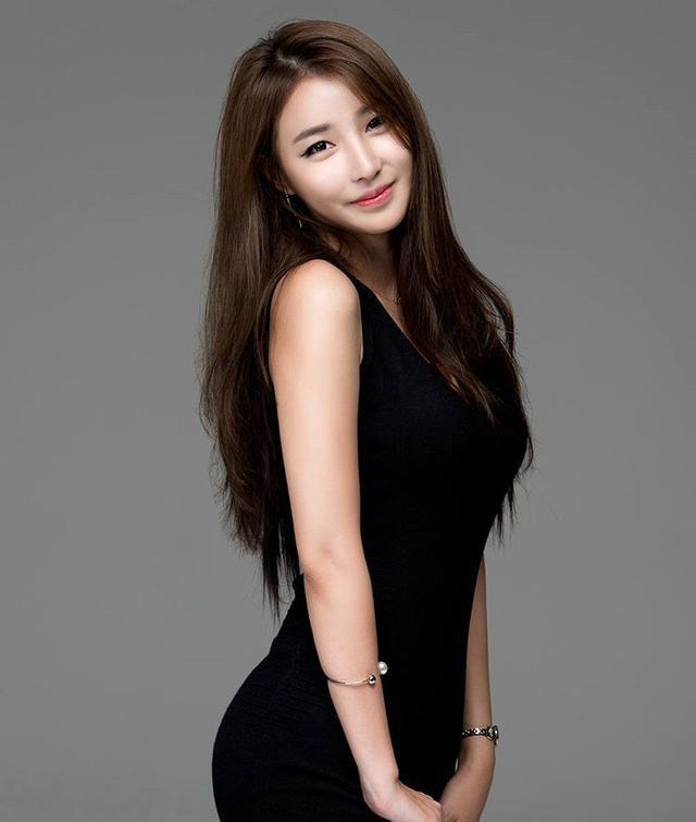 韩国人气车模女郎美图