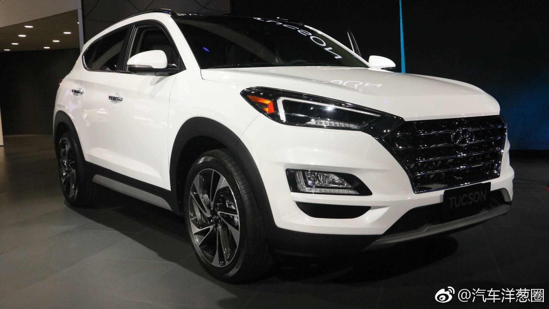 现代新款途胜正式发布！搭载2.0L和2.4L发动机！--- 纽约车展上