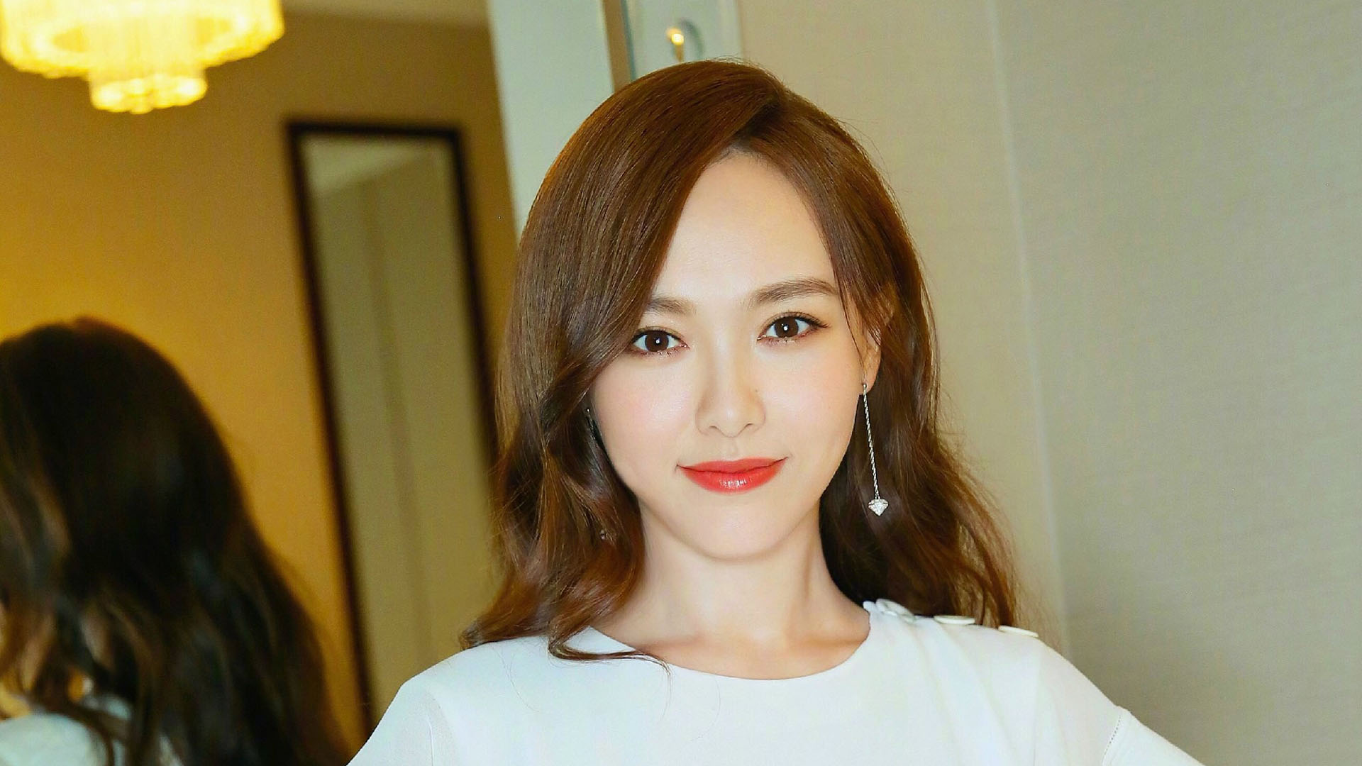 身高不够鞋底凑，为了拍戏他们也是拼了