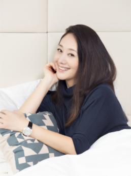 她演《欢乐颂》名声大噪,和老公相守十几年零