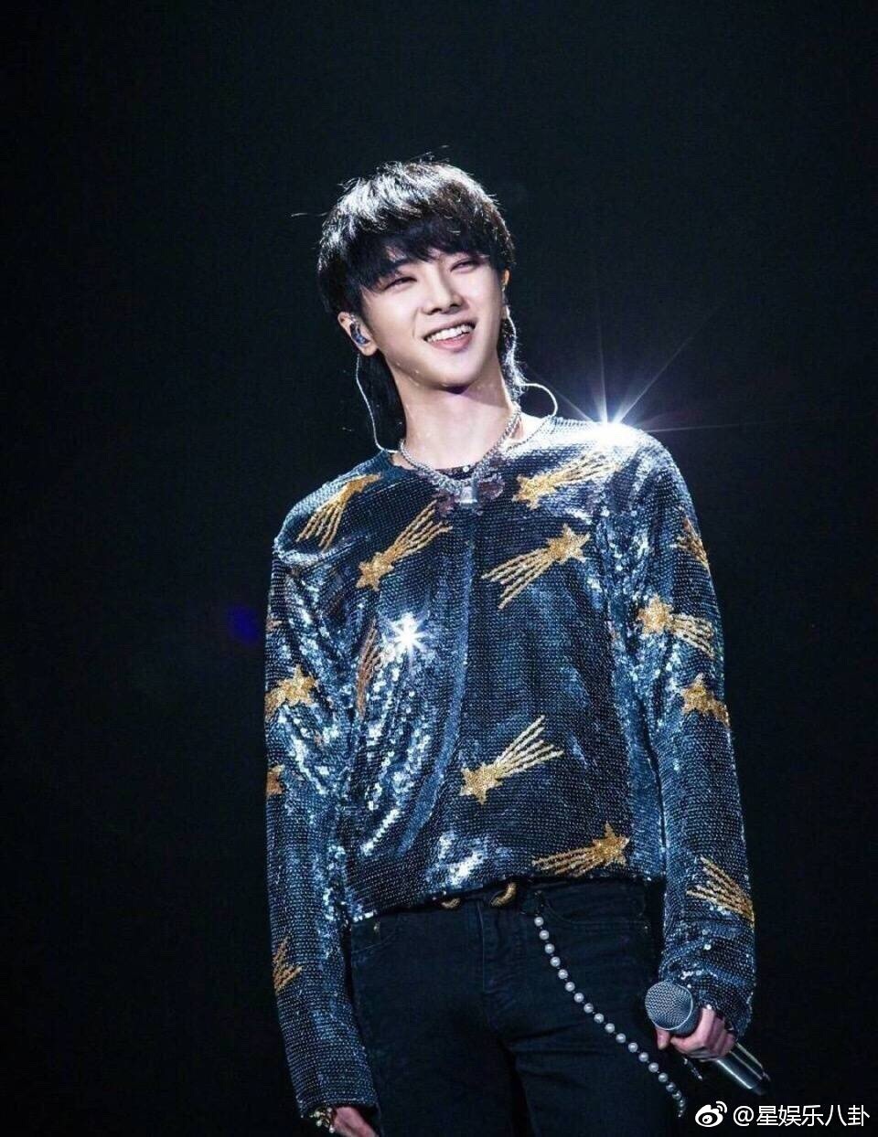 华晨宇《异类》登顶台湾五大金榜华语专辑销量