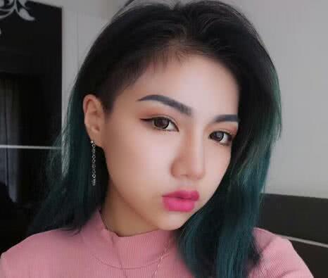 抖音惊现泰国版邓紫棋,因一句萨瓦迪卡坐拥五