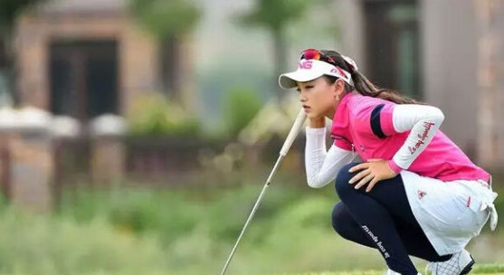 她在日本出生,却加入中国国籍,拒绝日本条件,只