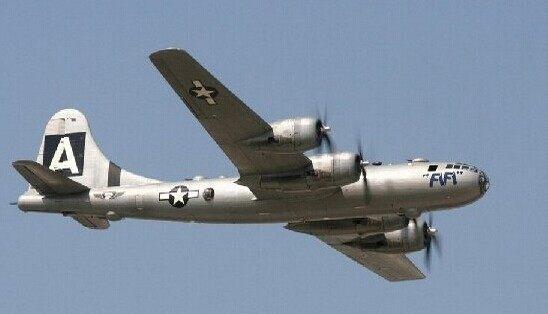 美军火烧东京战后竟被日本授勋 惨况不亚于原