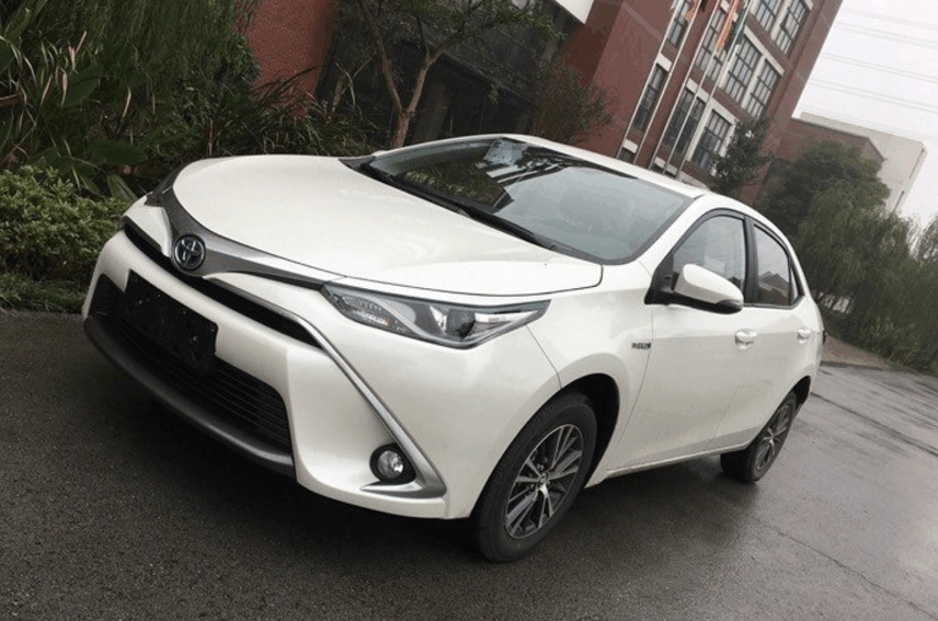 同学聚会前女友见我开这车, 以为我在外面赚翻了