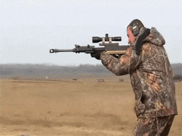 枪械后坐力真的像人们说的那么大吗?连发是不是只有第