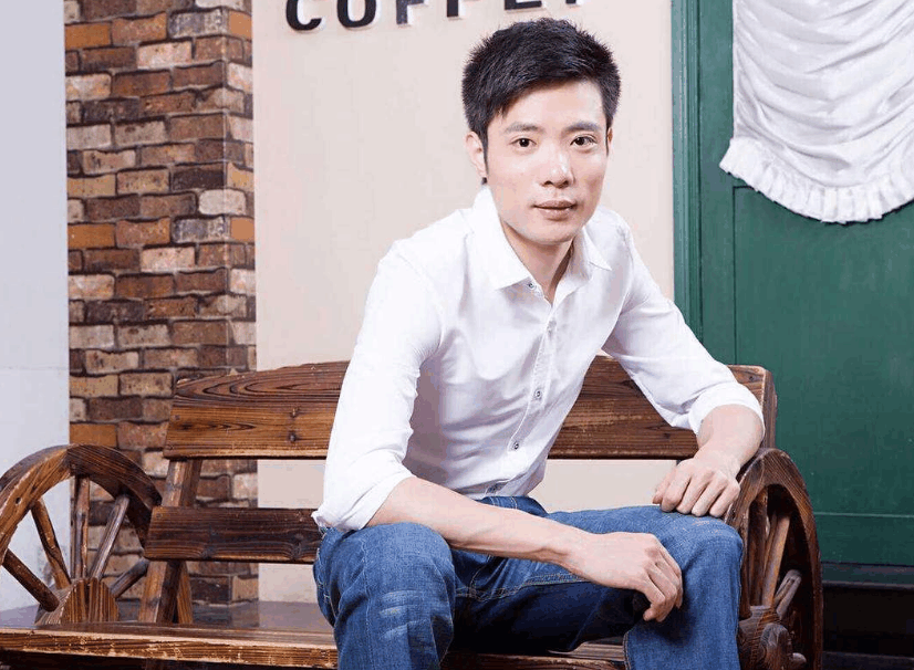 偷烟灰缸玩梗? 然而这次顾客偷的东西让大司马