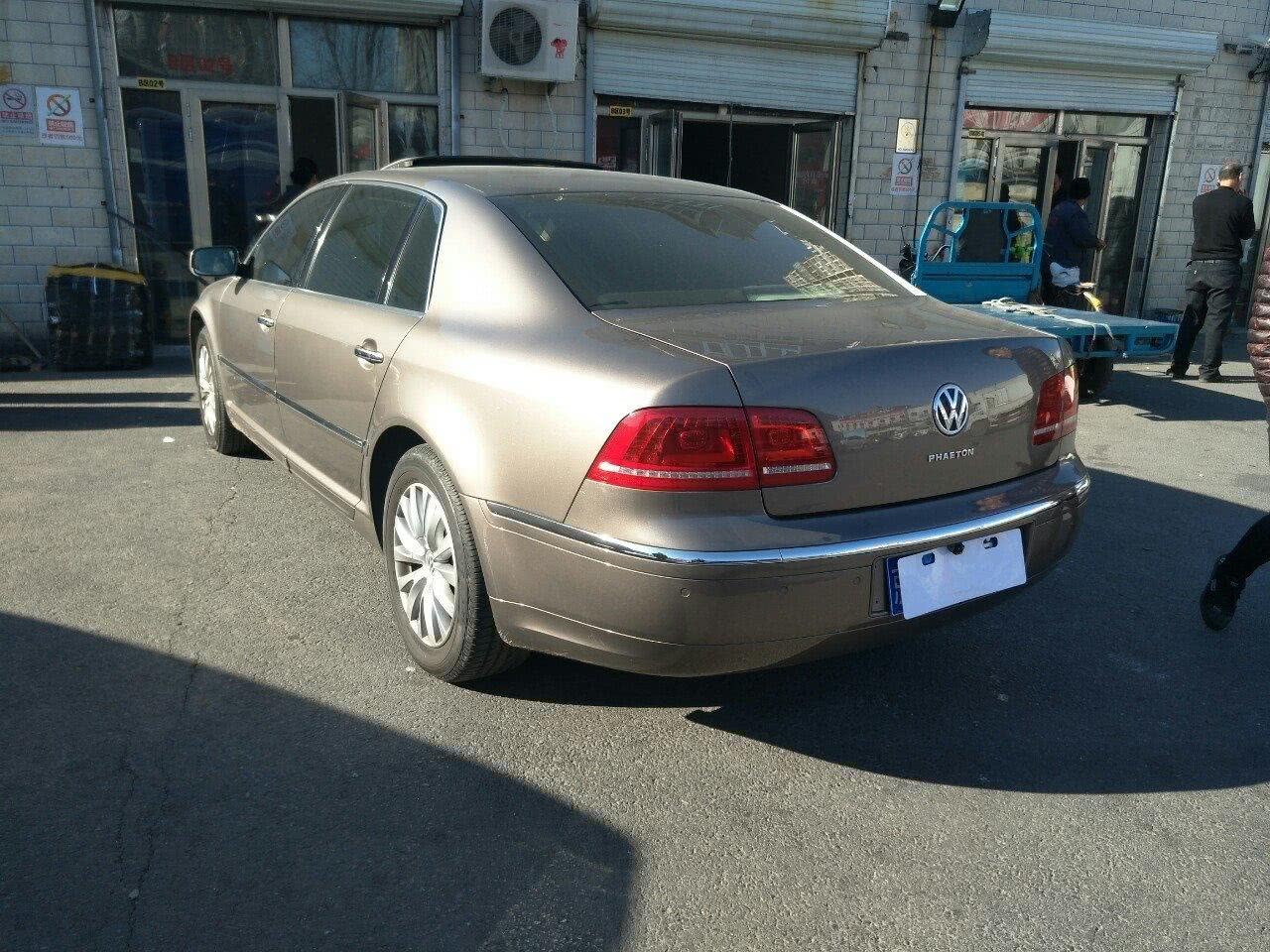 开百万级的辉腾去相亲,被认成20万的帕萨特,而