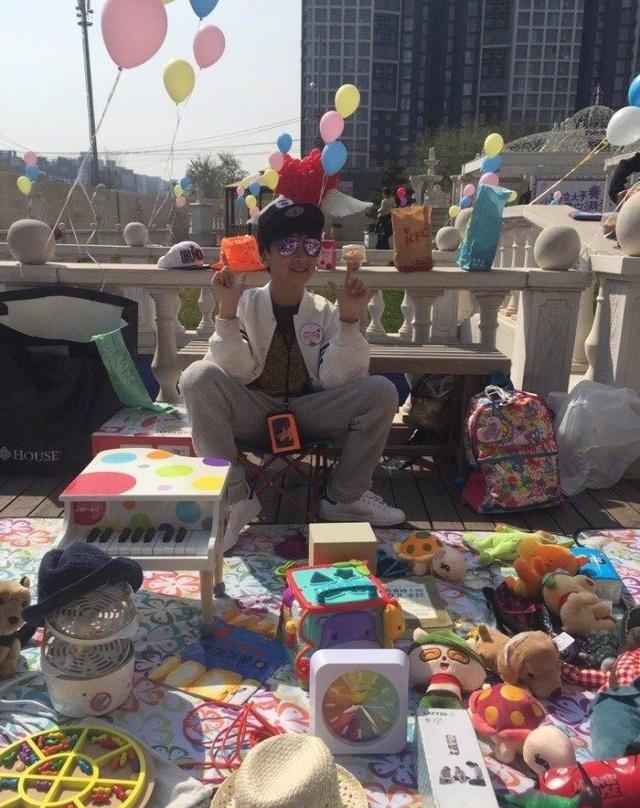 张亮儿子连晒自己的照片, 逗逼小孩张天天, 真的长大了好多!