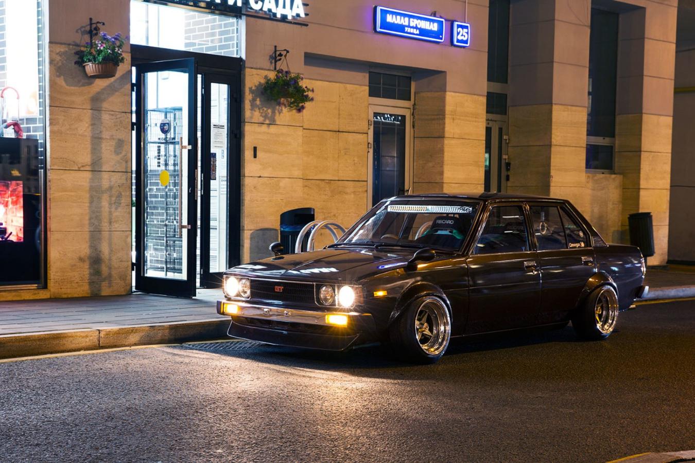 零件稀缺的老车只能拖去报废？让这位俄罗斯小哥教你该怎么改