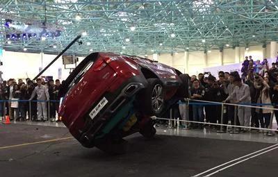 哈弗h6首次公开翻滚测试，这安全性真不是盖的