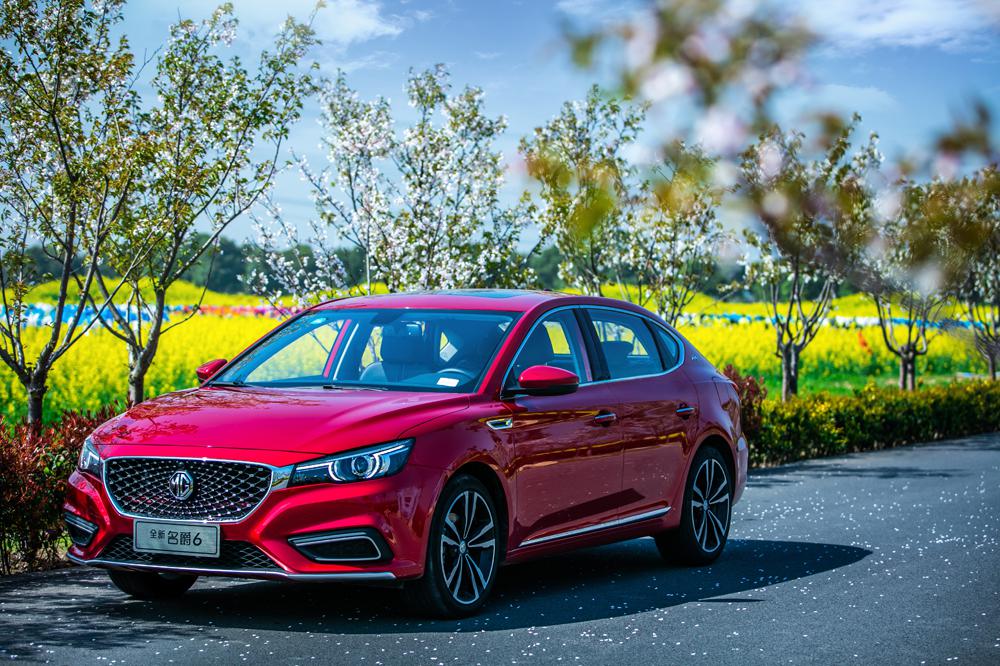 “矛头”直指神车思域，体验名爵6超级运动互联网版