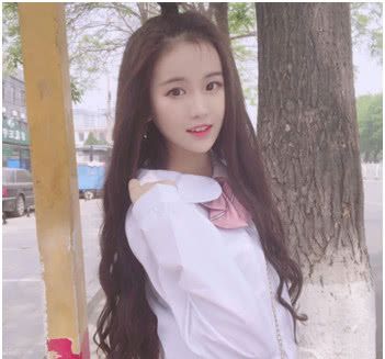 顾茜茜妈妈首次出镜,和杨清柠妈妈比差远了!