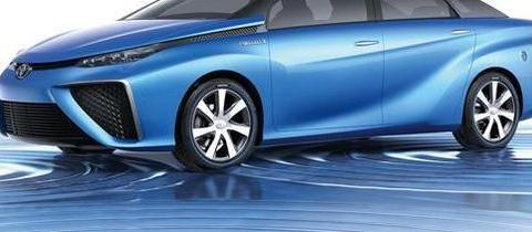 丰田Mirai现身中国，不充电不烧油排的是水