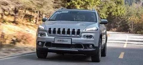 3·15吉普自由光烧机油遭投诉，但厂家公关却这样说