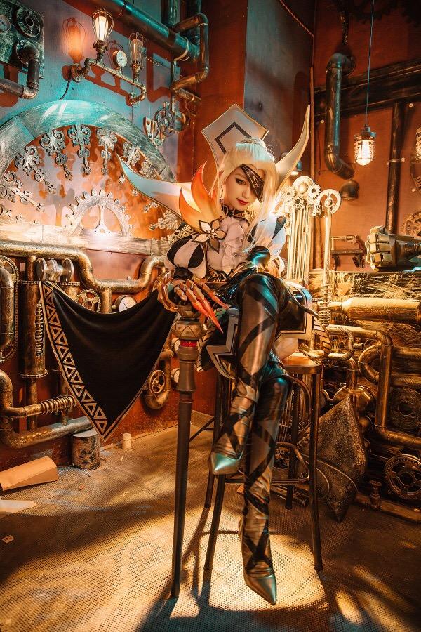 cosplay米莱狄,cosplay女装角色 米莱狄女王一出来就有人cos!可最后为何是性感的不知火舞赢了她?