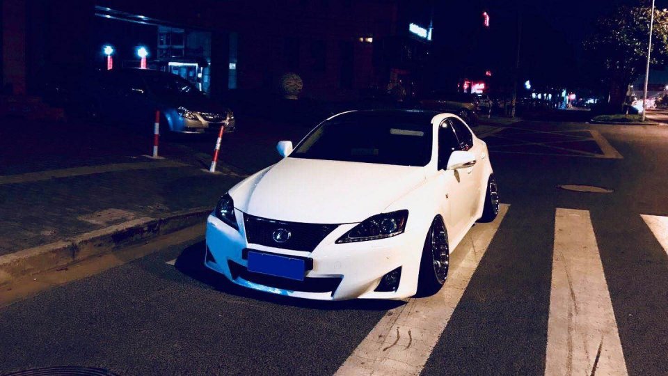 放弃丰田锐志选择雷克萨斯is250,改装后变身"大后超"!