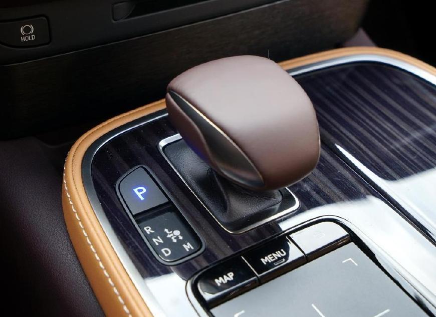 最低调的豪华D级车 较上一代便宜60万,比开奔