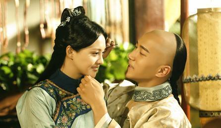 她是道光帝最早的妃子, 出身低微, 却母以子贵, 荣登妃位