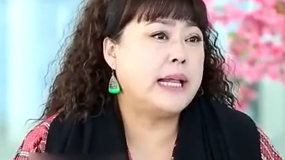 李菁菁全家在加拿大生活,父亲重病,看她的心情