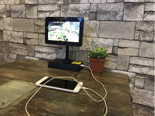 从新疆抖音网红变身一桌宝合伙人,这个95后团