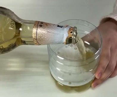 啤酒加牙膏真的太厉害了,可以有这么神奇的用