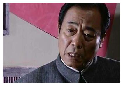 解读《潜伏》中:天津站站长属于什么级别?手下