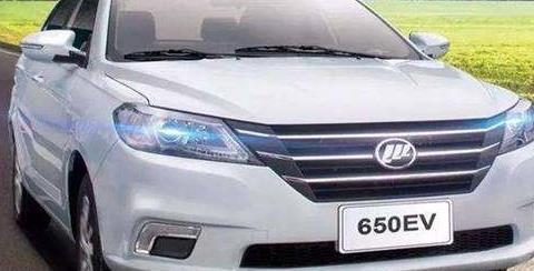 为什么新手买二手车看里程表，高手却看车玻璃？