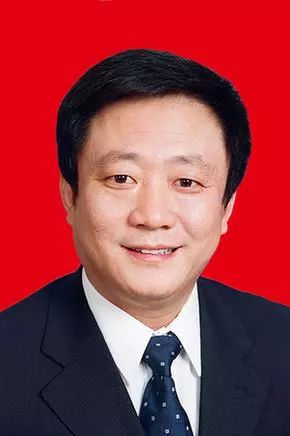 替现役、退役军人给退役军人事务部、新任部长