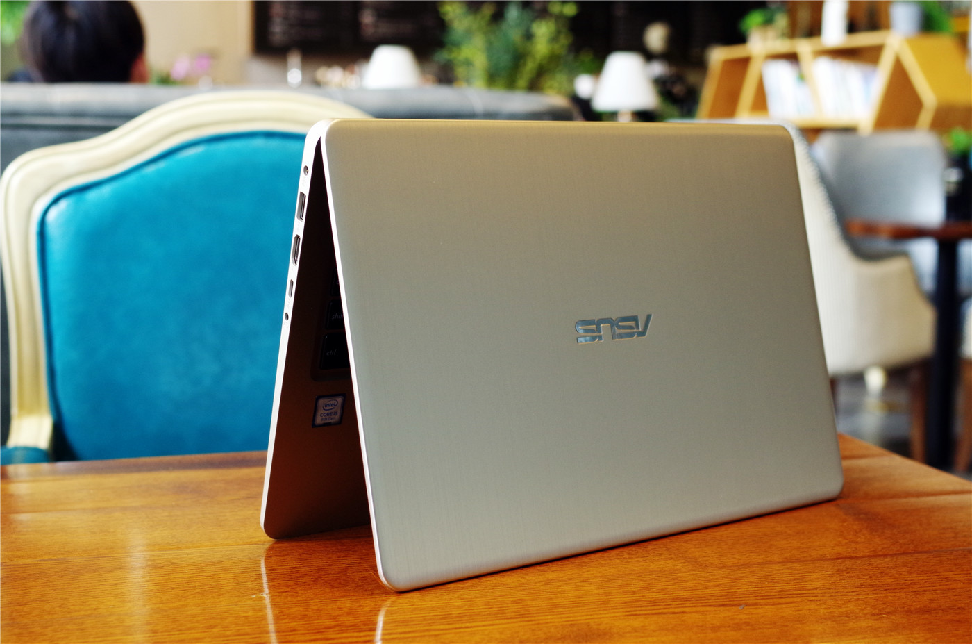 vivobooks14,vivobook14 轻装随行灵耀商旅:华硕vivobooks14体验,续航和轻薄是亮点