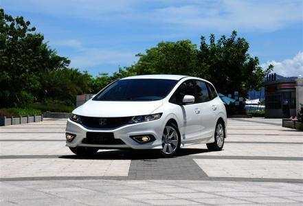 颜值让宋MAX低头, 稀有的6座版, 号称最美两厢车, 还买啥宝骏