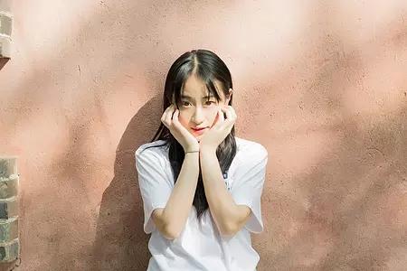 ��һ���ҽ̺ܺõ�Ů������ʲô���飿