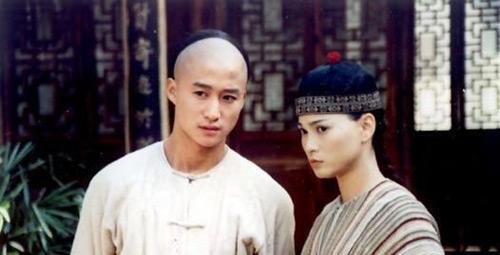 谢楠已经无法直视吴京了, 为什么吴京拍完《战狼2》开始吃蚯蚓?