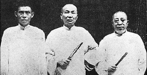 上海滩真正大佬, 辈分比杜月笙高, 84岁还在扫大街