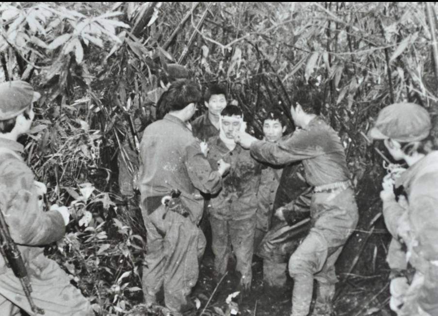 中越战争秘闻: 84年解放军侦察兵抓捕越南特工