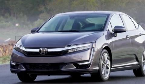 本田推出了一款新型的轿车，新车的颜值完胜本田思域和丰田卡罗拉