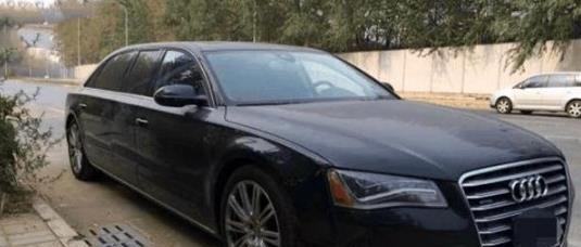 这款车造价高达1亿, 只能1人用, 报废后会被沉入800米深海