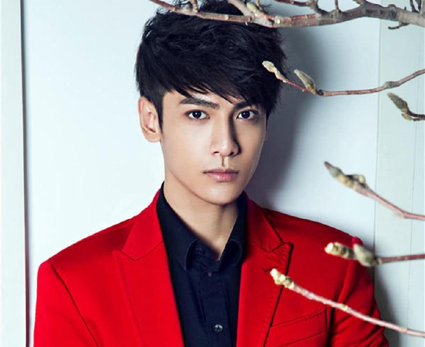 凭借《香蜜》爆红之后, 罗云熙终于有了综艺节