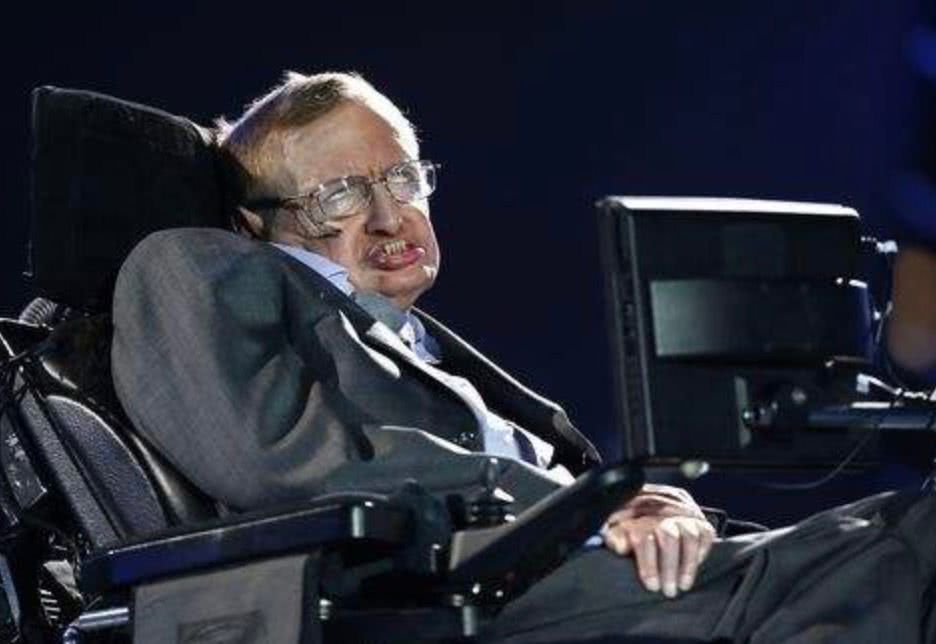 小雀斑二胎得子,被指霍金转世!难道这就是传