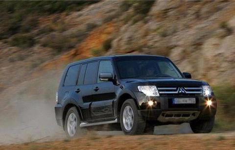 进口三菱帕杰罗 V97 炫酷越野夺目耀眼