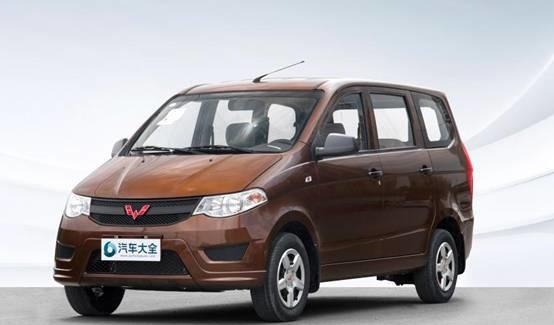 实用经济的家用车，五菱宏光S荣登MPV销量榜首，你不容错过