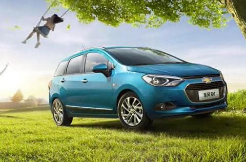 雪佛兰乐风RV外观时尚、大气耐看，悬浮车顶